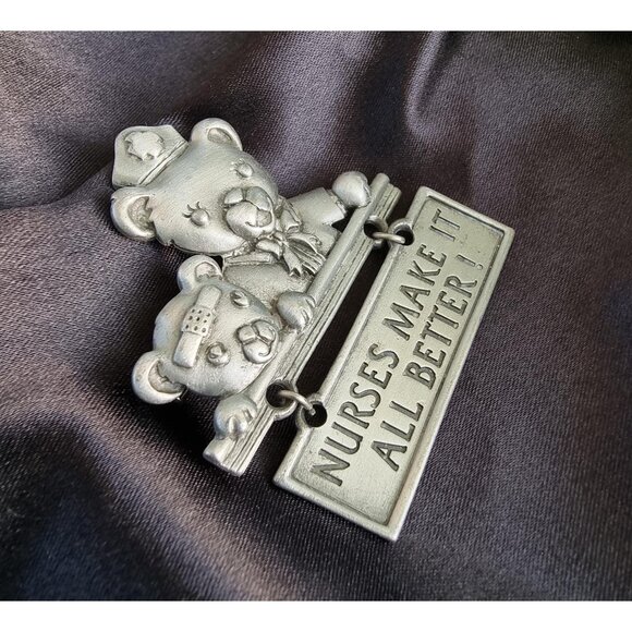 Vintage Nurses Make It All Better JJ Signed Nurse Hospital Teddy Brooch Silver T - Picture 4 of 5
